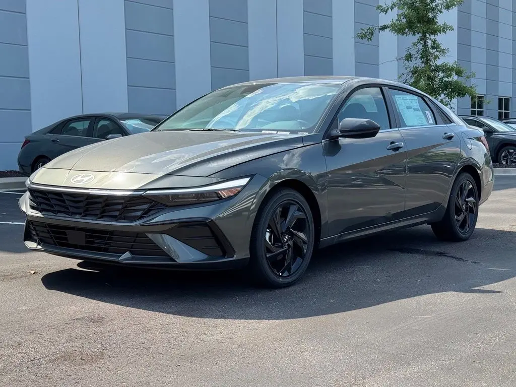 2026 Hyundai Elantra - $24,332