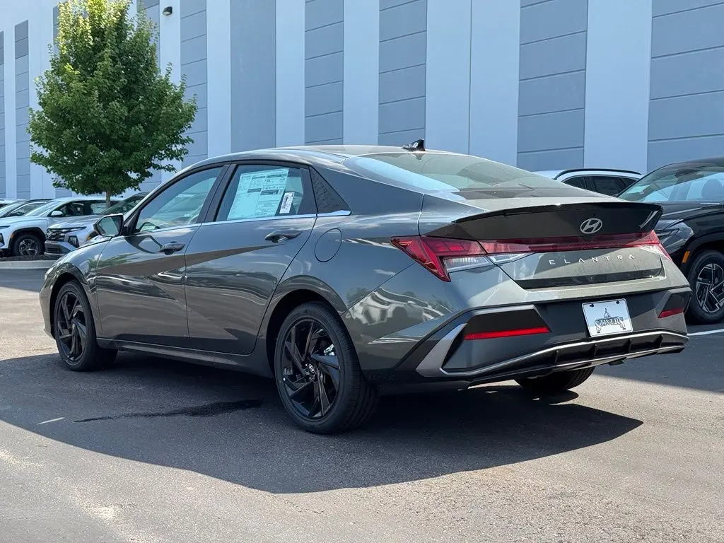 2026 Hyundai Elantra - $24,332