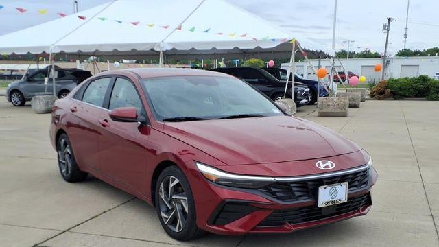 Preowned 2024 Hyundai ELANTRA SEL for Sale