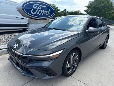 2024 Hyundai Elantra SEL 4DR Sedan