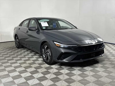 2024 Hyundai Elantra SEL 4DR Sedan