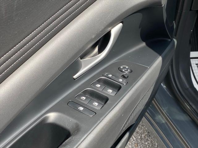 2024 Hyundai Elantra - $20,869