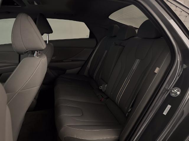 2025 Hyundai Elantra - $21,900