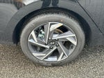 2025 Elantra Thumbnail 17