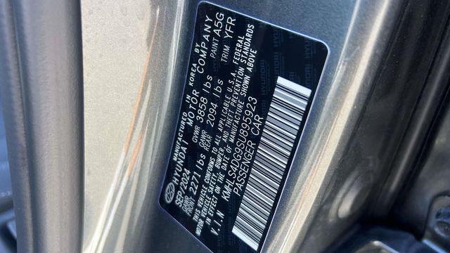2025 Hyundai ELANTRA SEL Convenience