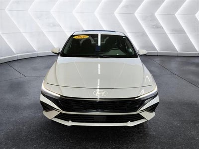 2025 Hyundai Elantra SEL Convenience 4DR Sedan