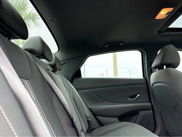 2025 Hyundai Elantra - $21,633