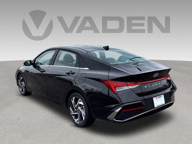 2025 Hyundai Elantra - $21,633