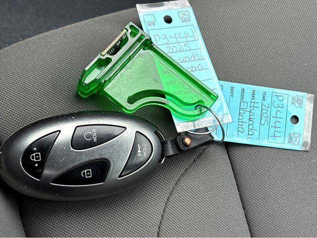 2025 Hyundai Elantra - $21,633
