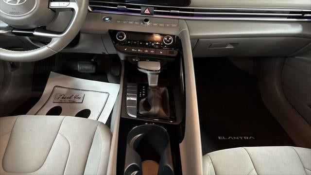 2025 Hyundai ELANTRA SEL Convenience