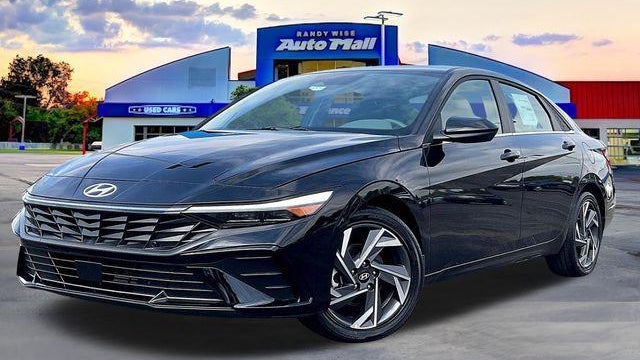 2025 Hyundai ELANTRA SEL Convenience