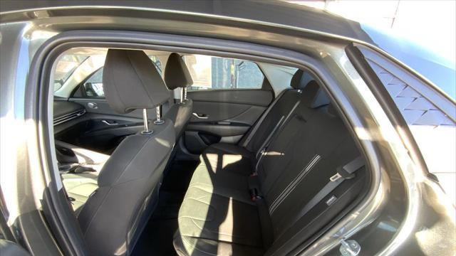2025 Hyundai ELANTRA SEL Convenience