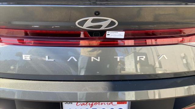 2025 Hyundai ELANTRA SEL Convenience