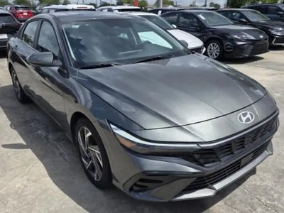 2025 Hyundai Elantra SEL Convenience 4DR Sedan