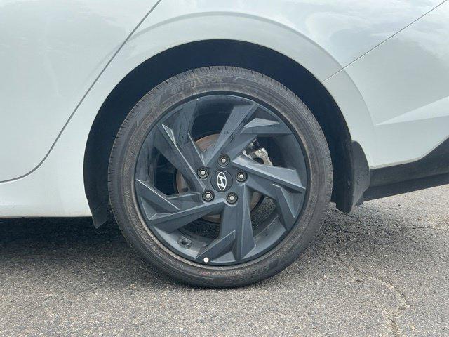 2026 Hyundai Elantra - $26,400