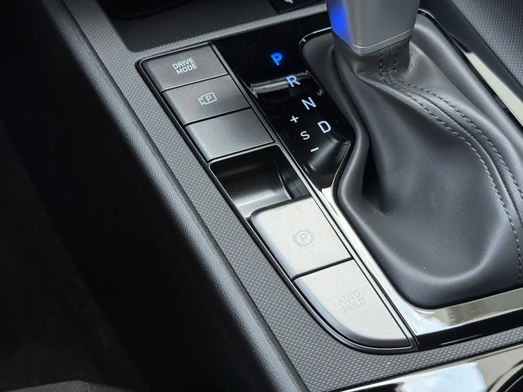 2026 Hyundai Elantra - $24,343