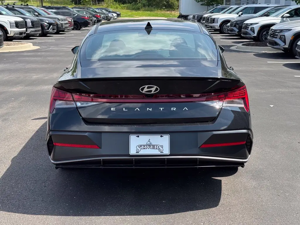 2026 Hyundai Elantra - $24,343