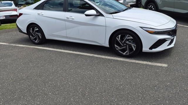 Preowned 2024 Hyundai ELANTRA SEL for Sale