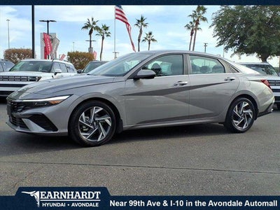 2024 Hyundai Elantra SEL 4DR Sedan