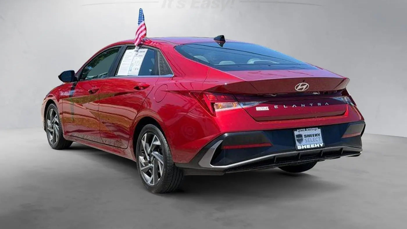 2024 Hyundai ELANTRA SEL