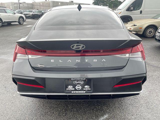 2024 Hyundai Elantra - $21,995