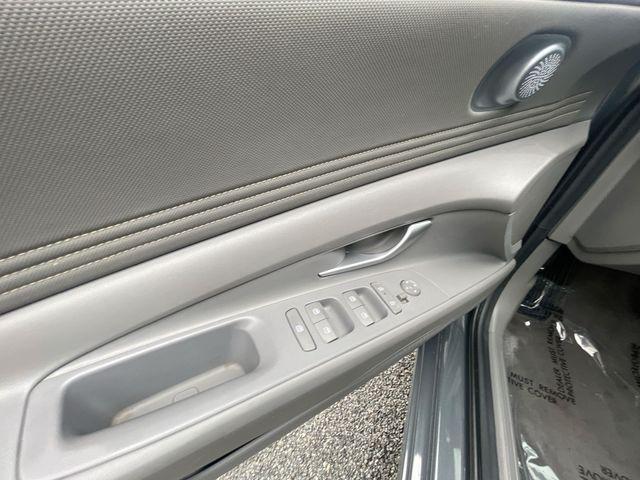 2024 Hyundai Elantra - $21,995