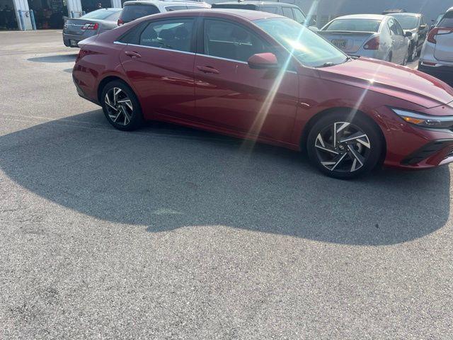 2024 Hyundai Elantra - $20,543