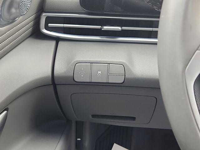 2024 Hyundai Elantra - $20,499