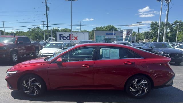 2025 Hyundai ELANTRA SEL Convenience