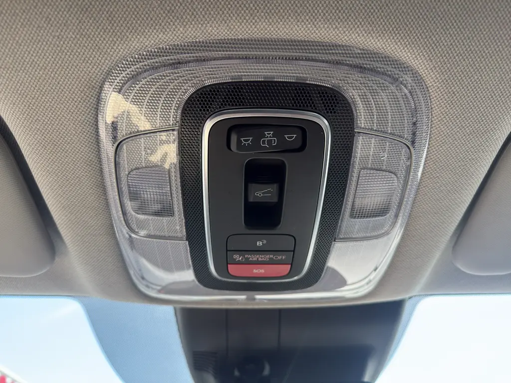 2025 Hyundai Elantra - $20,500
