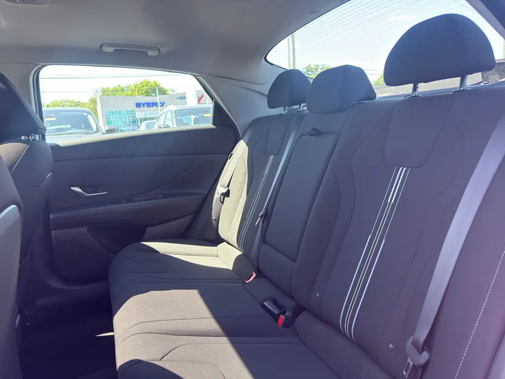 2025 Hyundai Elantra - $20,500
