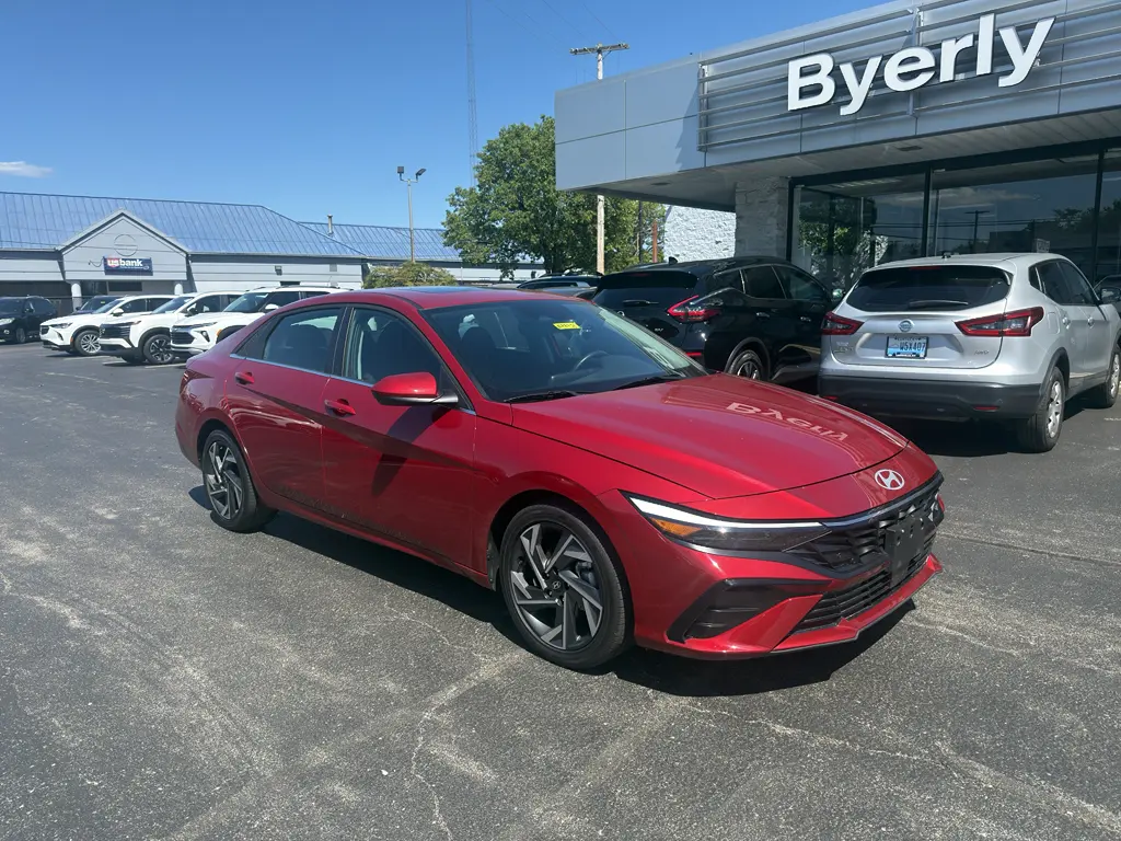 2025 Hyundai Elantra - $19,995