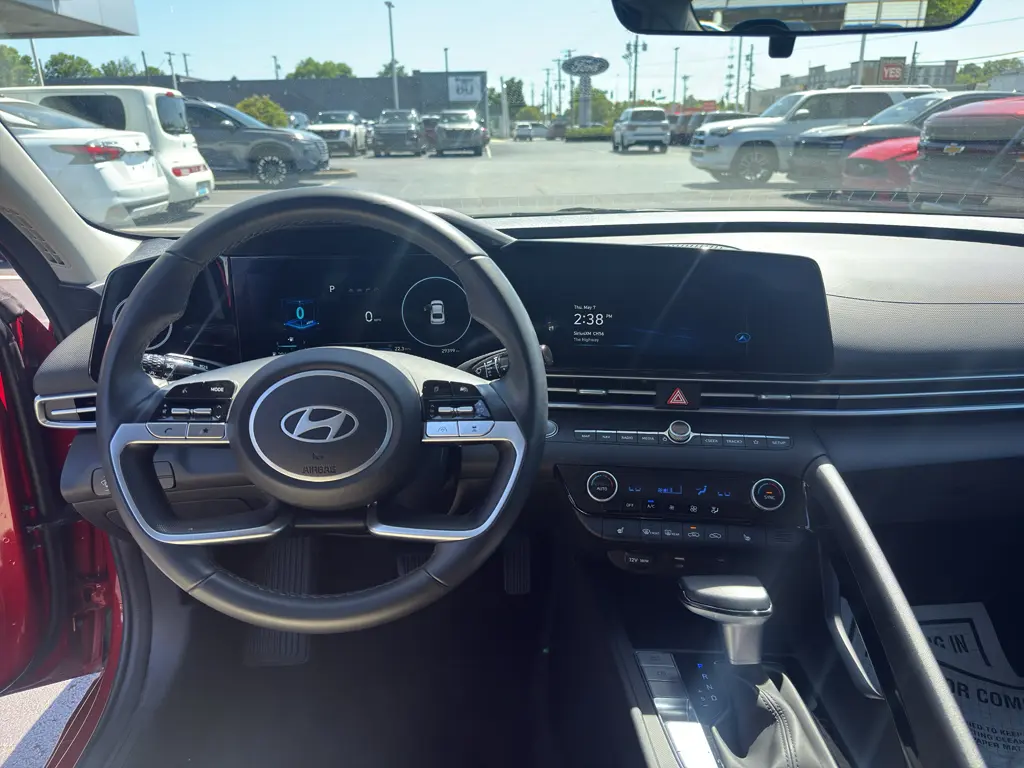 2025 Hyundai Elantra - $19,995