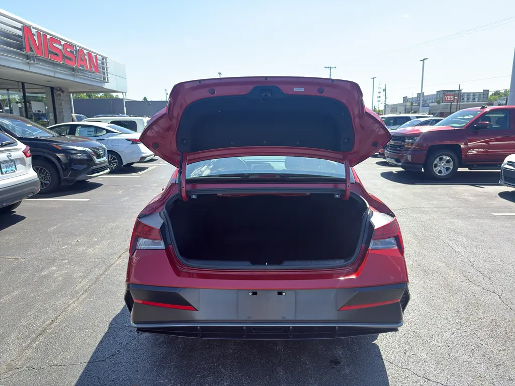 2025 Hyundai Elantra - $19,995