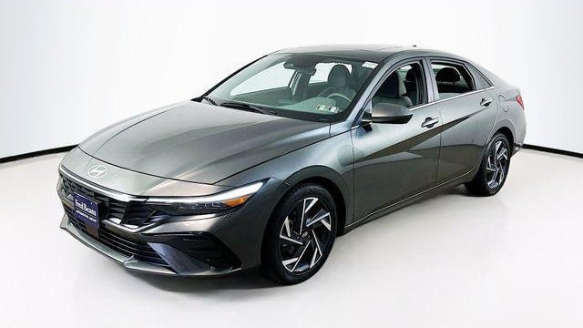 2025 Hyundai ELANTRA SEL Convenience