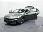 2025 Elantra Thumbnail 31