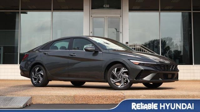 2025 Hyundai ELANTRA SEL Convenience