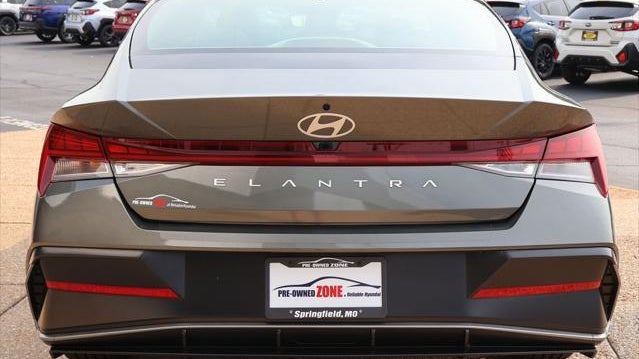 2025 Hyundai ELANTRA SEL Convenience