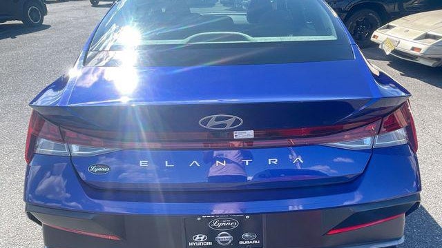 2025 Hyundai ELANTRA SEL Convenience
