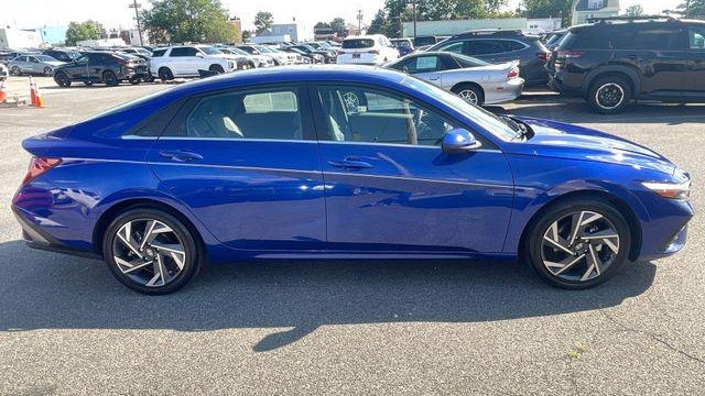 2025 Hyundai ELANTRA SEL Convenience