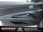 2025 Elantra Thumbnail 9