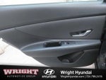 2025 Elantra Thumbnail 12