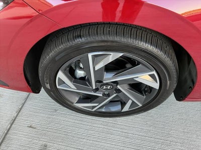 2025 Hyundai Elantra SEL Convenience 4DR Sedan