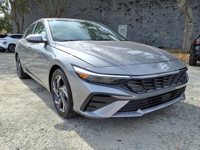 Photo of a 2025 Hyundai Elantra SEL Convenience 4DR Sedan for sale
