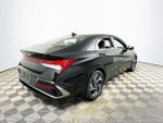 2025 Elantra Thumbnail 3