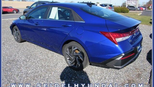 2025 Hyundai ELANTRA SEL Convenience