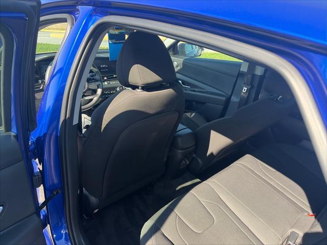 2025 Hyundai Elantra - $24,200