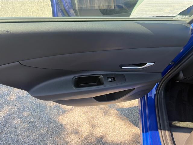 2025 Hyundai Elantra - $24,200