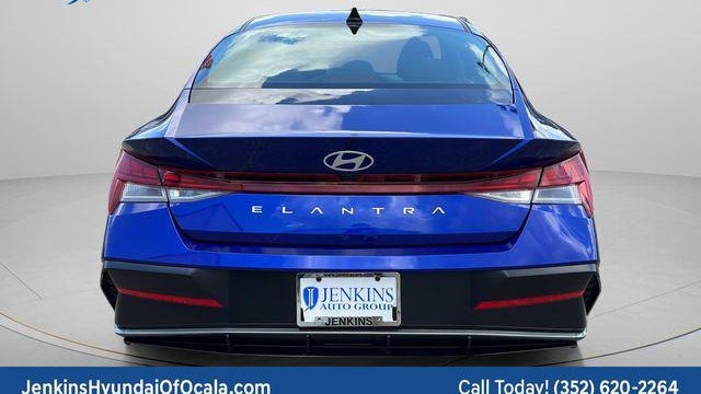 2025 Hyundai ELANTRA SEL Convenience