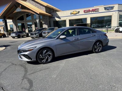 2025 Hyundai Elantra SEL Convenience 4DR Sedan